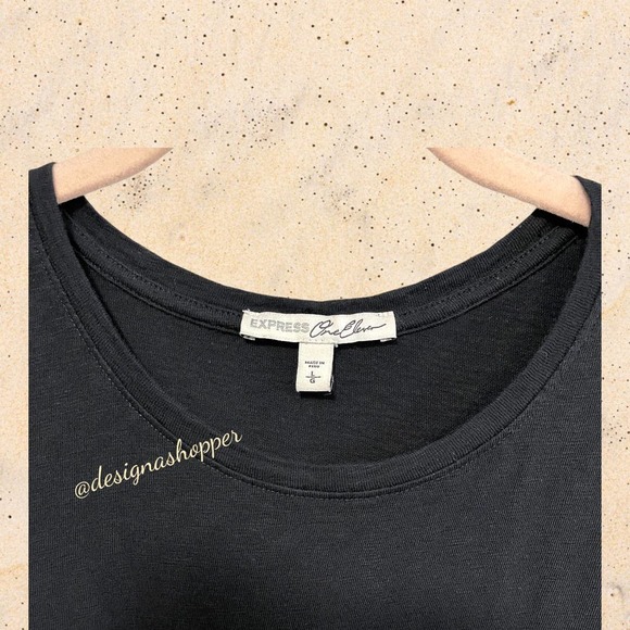 EXPRESS Black t-shirt w/bold, graphic Gold letters across the back LG - Picture 4 of 6